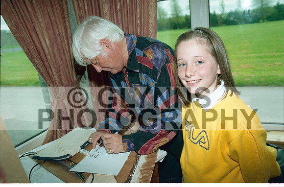 Donamon Art (Frank Clarke) 2001 0010