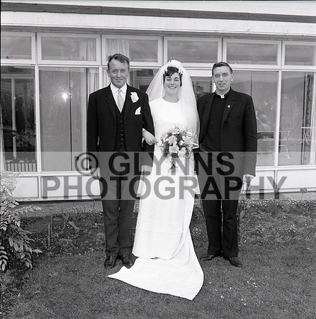 Tansey and Giblin, Betty (Wedding) 04-1968_0017