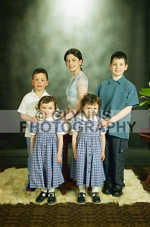 Unknown Family (Studio) 1999 (1) 0003