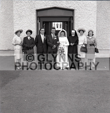 Lohan, Michael (Creggs) (Wedding) 21-08-1967_0021