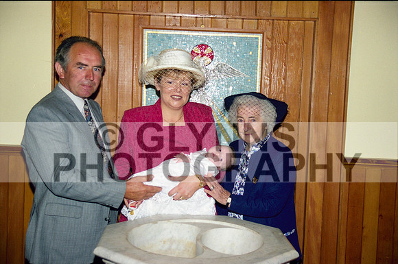 Castlerea Christening 02-08-1999 0019