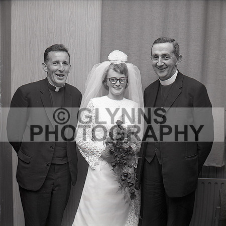 Thompson, Padraig and Margaret (Wedding)_0015