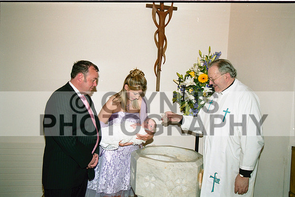 Kelly, John and Barbara (Christening - Frenchpark) 07-06-2005 0012