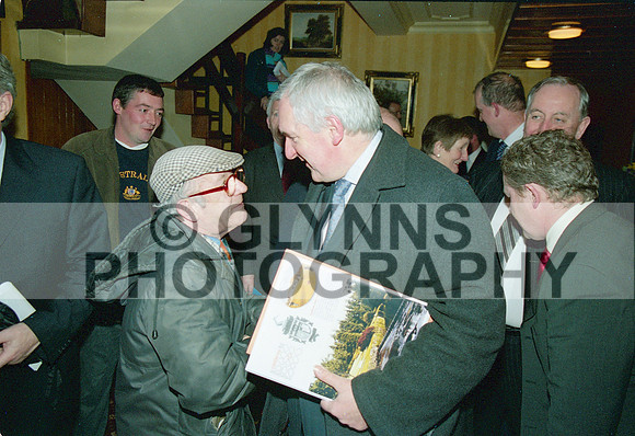 Castlerea Taoiseach Bertie Ahern Visit 02-2005 0001