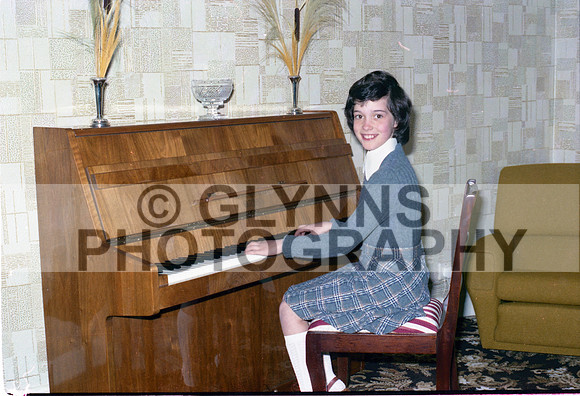 Kearney (Knockroe, Castlerea - Confirmation) 1976 0001