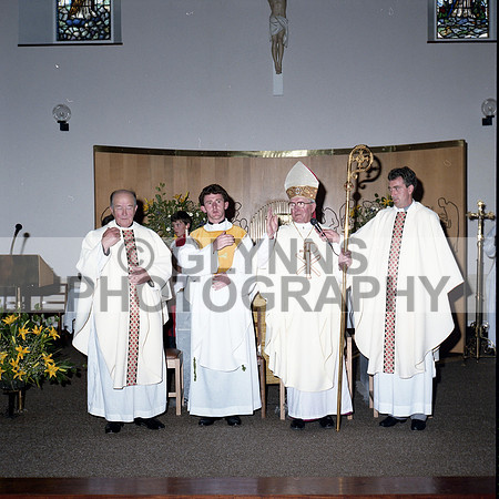 Devine, Fr. Padraig (Ordination - Frenchpark) 17-08-1988_0028