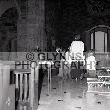 Thompson, Padraig and Margaret (Wedding)_0008