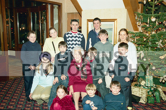 Gannon, Mae (80th Birthday) 2002_0029