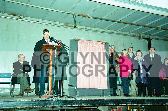 Glinsk Park Opening (Éamon Ó Cuív) 2003 0007