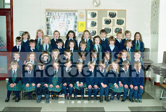 Castlerea St. Ann's Infant Class 1992 0001
