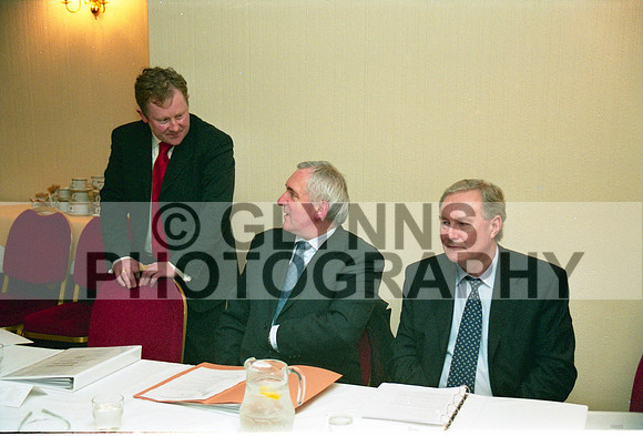 Castlerea Taoiseach Bertie Ahern Visit 02-2005 0003